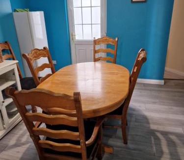 Londonderry Apartment | Violet House