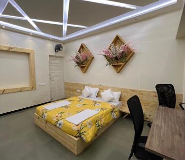 Nashik Hotel | Vip Guest House
