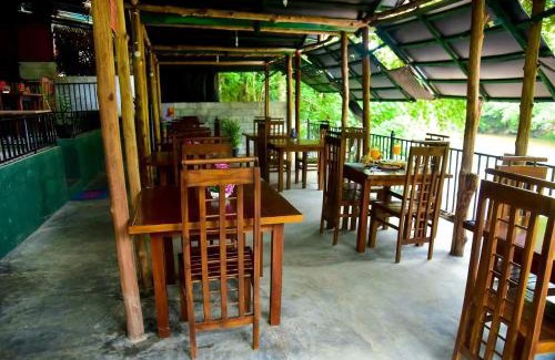 Anniwatta House | VIP Karaoke Lounge