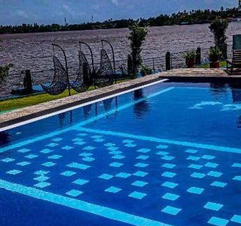 Darga Town House | VIP room in villa with pool and garden