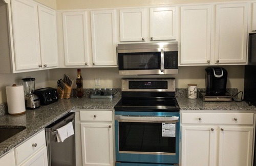 Norfolk - Virginia Beach House | Virginia beach newly remodeled Home centrally located Ocean front and Norfolk !