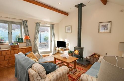 Acton Burnell House | Virginia Cottage