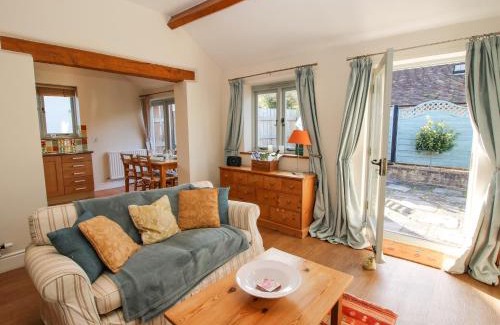 Acton Burnell House | Virginia Cottage