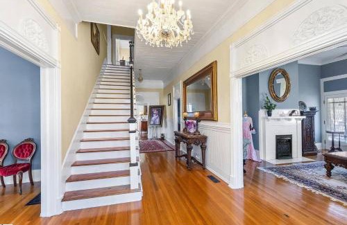 Anderson House | Virginia Suite