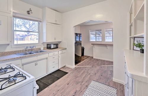 Kaweah House | Visalia Home w/ Patio < 8 Mi to Main St!