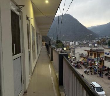 Uttarkashi Hotel | Vishwanath hotel