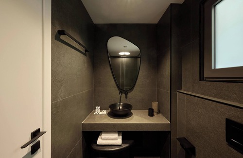 Omonia Hotel | Vision 3rd Sept 19 - Top Floor
