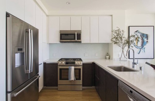 Beverly Hills Apartment | Visit LA in Ultra Luxury with Breathtaking Views