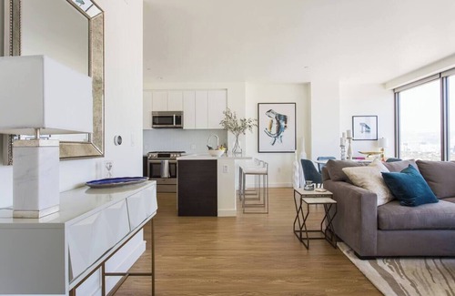 Beverly Hills Apartment | Visit LA in Ultra Luxury with Breathtaking Views