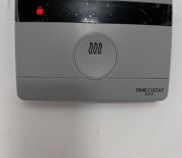 Luton House | Visit Luton With This 2 BR Rental - Sleeps 6