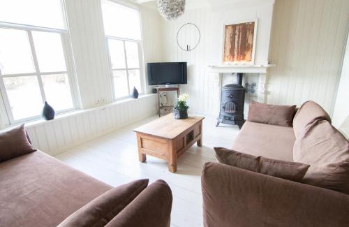 Paesens-Moddergat House | Vissershuisje aan de waddenzee