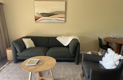 Yarra Junction House | Vista Apartment 2