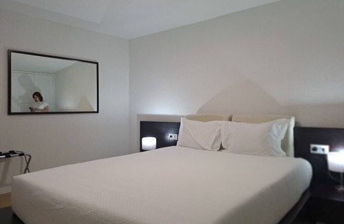 Serta House | Vista Castelo