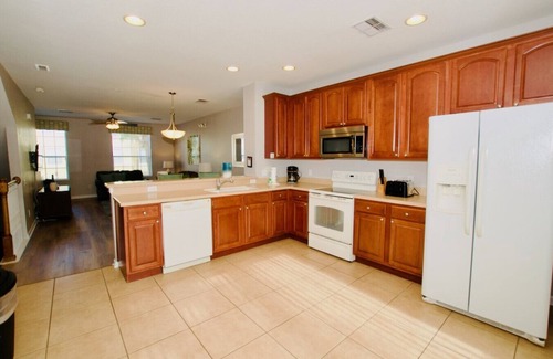 Florida Central Atlantic Coast Apartment | Vista Cay at Epic Universe : Luxury 3 bedroom Townhouse