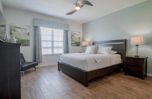 Florida Central Atlantic Coast Apartment | Vista Cay Lakeview Allure Near all Theme Parks, and walk to Convention Center