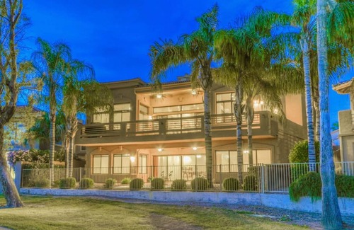 Arrowhead Lakes House | Vista del Lago A Golf Course Facing Luxury Villa with Heated Pool