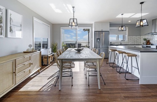 Bridport House | Vista Del Porto - Ocean bay views Entire house Sleeps 12