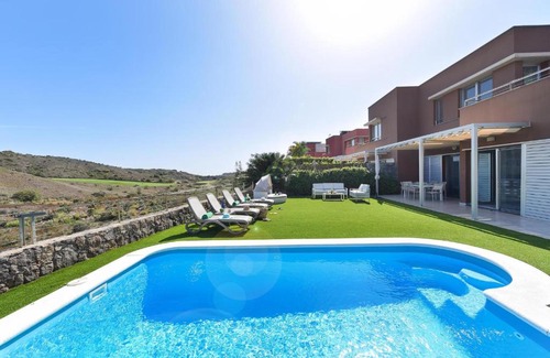 Salobre Villa | Vista Golf 30 by VillaGranCanaria