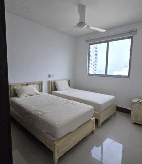 El Cabrero Apartment | Vista panorámica desde el piso 12 Cerca al Centro Histórico y la playa