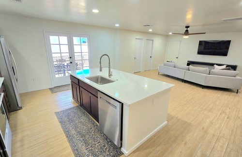 Yuma House | Vista Views! Large Double Master 4 bed/4 bath close to Hospital!