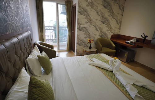 Brookefield Hotel | VISTHARA a unit of Suraksha Stay