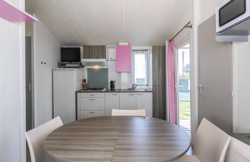 Charneca de Caparica e Sobreda Cottage | Vita Portucale | Country House with Garden