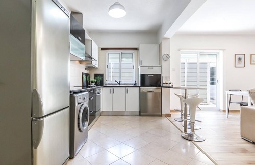 Charneca de Caparica e Sobreda Cottage | Vita Portucale | Charneca Caparica Pool