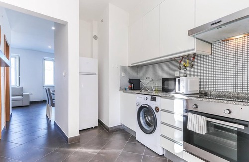Santo Condestavel Apartment | Vita Portucale | Campo de Ourique Terrace
