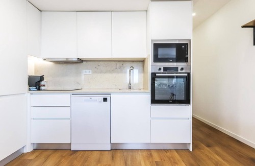 Santo Condestavel Apartment | Vita Portucale | Campo de Ourique River View 2D