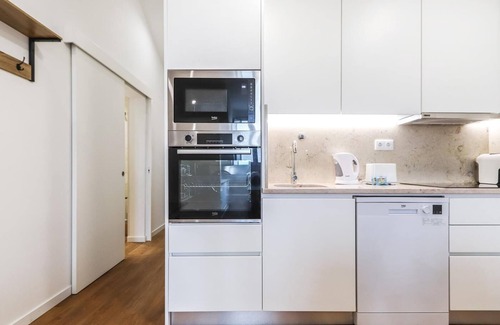 Santo Condestavel Apartment | Vita Portucale | Campo de Ourique River View 3E