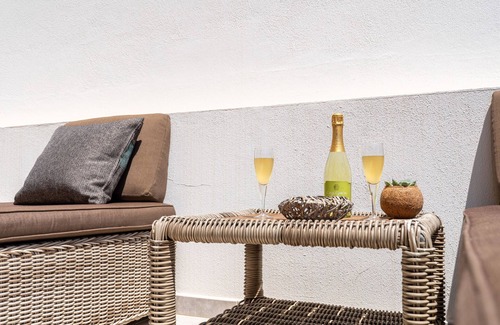 Vale de Parra Apartment | Vitismar: Ground-Floor Apartment with Direct Pool Access in Albufeira
