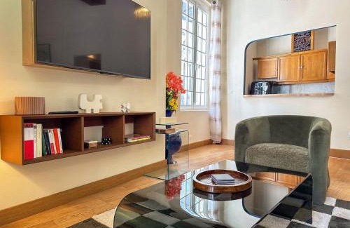 Chartres Apartment | VitraNova – Face à la cathédrale de Chartres