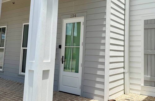 Biloxi Condo | Viva Biloxi - one bed/one bath near Biloxi Beach & only one block to casinos!