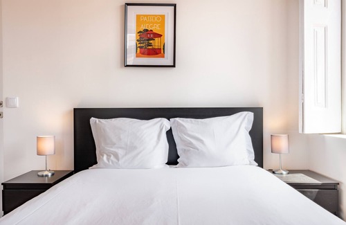 Lordelo do Ouro e Massarelos House | VIVA Serralves Vintage House 3