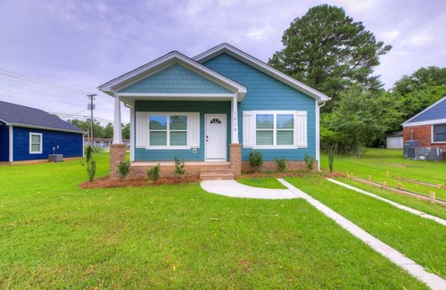 Cayce House | Viva Verde by Heartwood | 10 Mins to Downtown