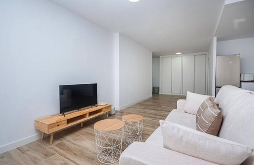 Old Town Apartment | Vive la Vila cozy apartment by the beach