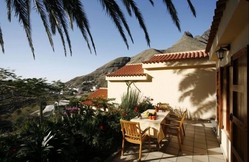 Agaete Cottage | Vivelorural Las Rosas with pool,Risco de Agaete