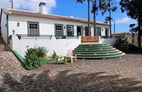 Ponta Delgada House | Víví's house where dreams can come true.