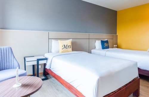 Pong Apartment | Vivid Space City & Ocean View