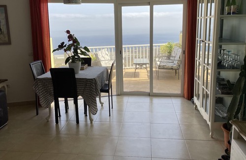 Tigaday Ski Chalet | Vivienda Vacacional Los Roques. Increíbles vistas al mar y a la montaña.