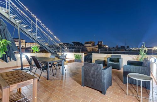 Rione II Trevi House | VIVILO ROMA TREVI - LUXURY EXPERIENCE - PRIVATE JACUZZI on TERRACE - INSANE VIEW