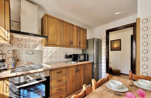 Las Arenas Apartment | Vizcaina - La Viña by TOR