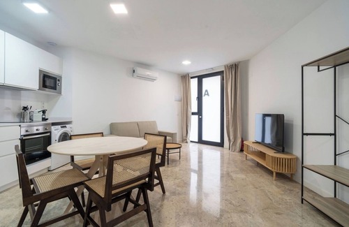 El Pla del Real Apartment | VLC HOST - Tamarit Olmos A