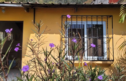 Antigua Guatemala House | Volcano view modest Casita 3-bedroom with WiFi in Antigua