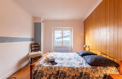 Aime House | Volets Verts