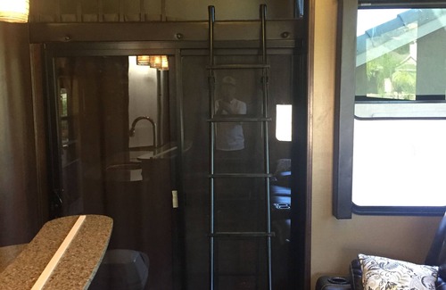 San Diego Country Estates House | Voltage 5th wheel Coach "Condo on wheels"
