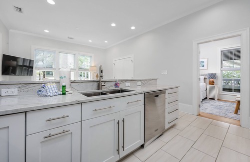 Watercolor House | Voted Best of Watercolor! Pet Friendly! 🐶 Golf Cart & Bikes Included