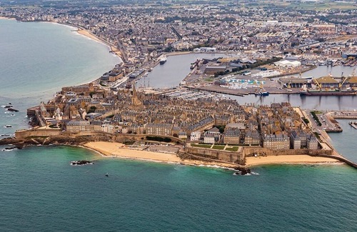 Saint-Jouan-des-Guerets House | Vrbo Property