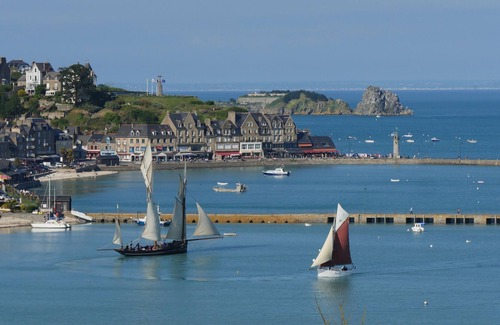 Saint-Jouan-des-Guerets House | Vrbo Property