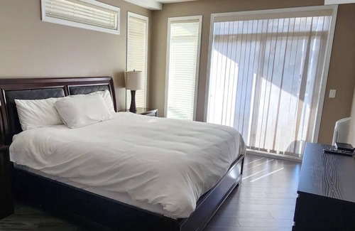North End Condo | Vrbo Property